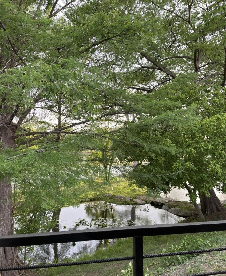 Htr Tx Hill Country Campground Kerrville Ngoại thất bức ảnh