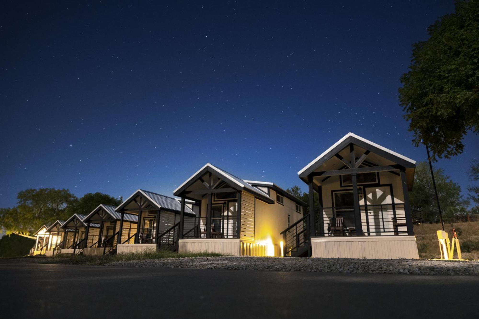 Htr Tx Hill Country Campground Kerrville Ngoại thất bức ảnh